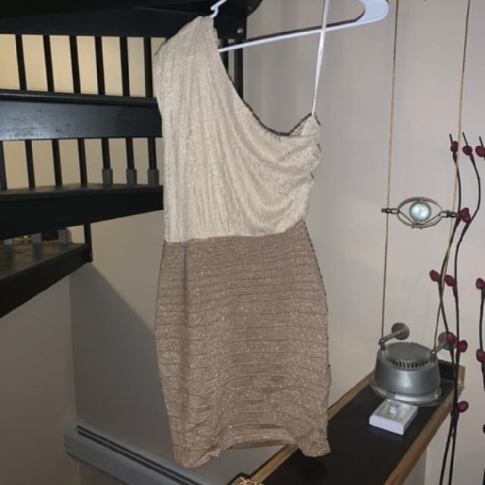 Women dress